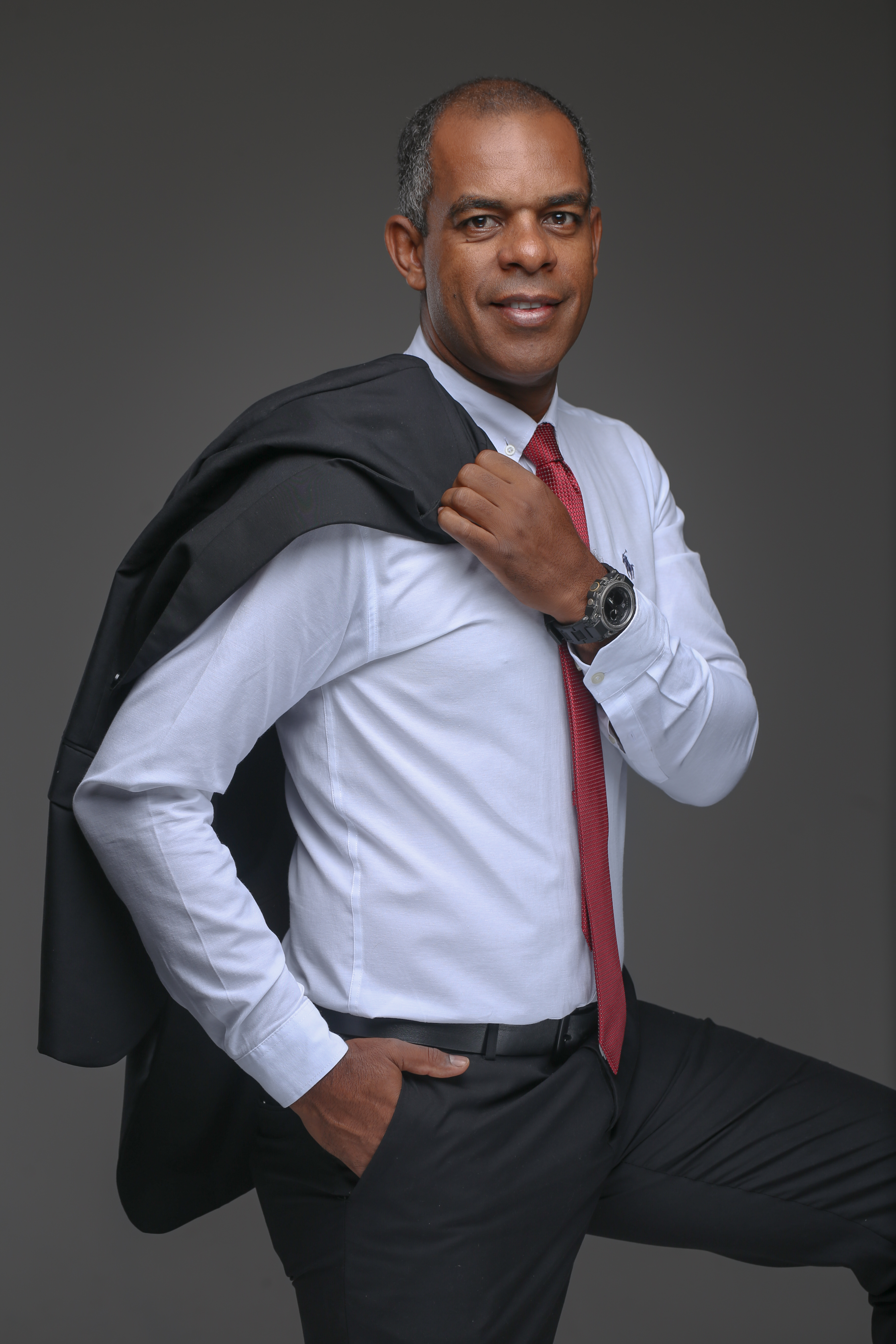 Valteir - Consultor Imobiliário de Luxo